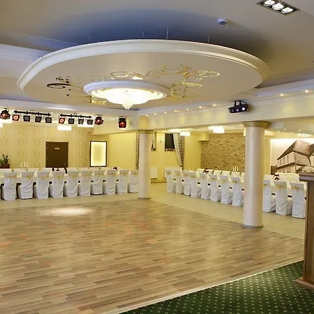 فندق I Restauracja 