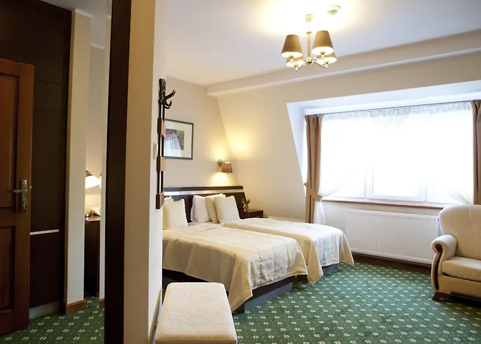 I Restauracja Pod Orłem 3*