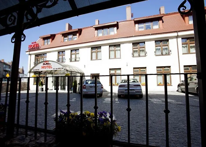 I Restauracja Pod Orłem 3* Kartuzy
